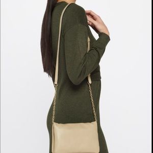 Urban Expressions Elaine Crossybody Bag Purse Beige NWT